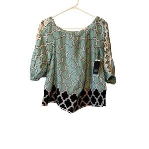 NWT Crown and Ivy blouse